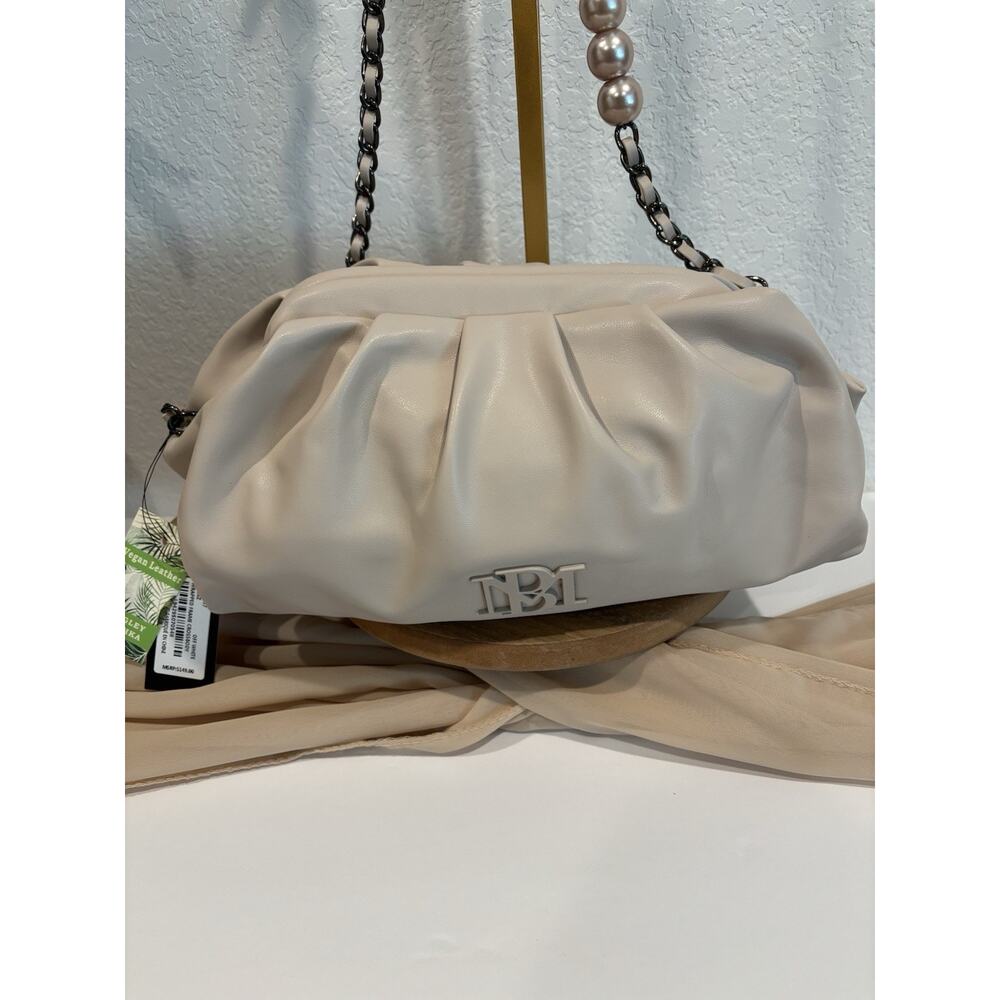 Badgley Mischka Off-White Ruched Frame Crossbody Bag Pearl Zip Detachable Strap
